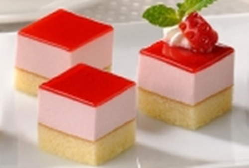 レアストロベリーケーキ レアストロベリーケーキ